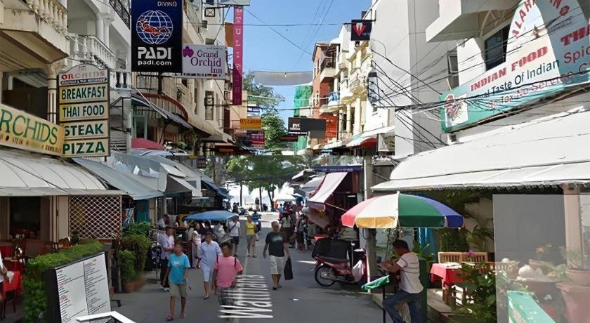 Long Beach Hotel Patong 외부 사진