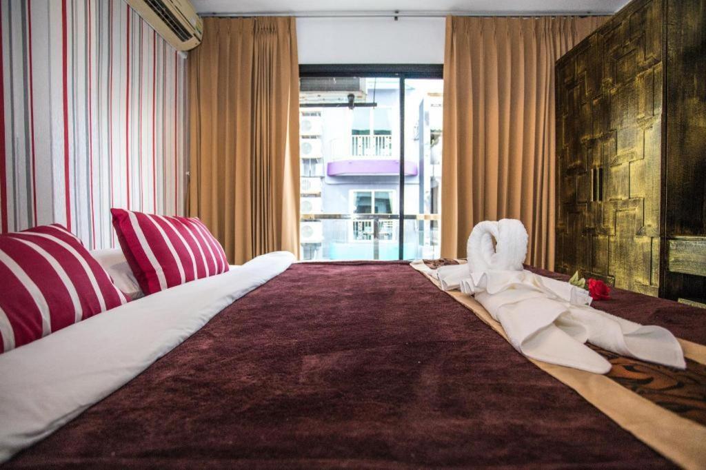 Long Beach Hotel Patong 외부 사진