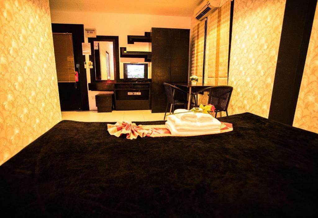 Long Beach Hotel Patong 외부 사진
