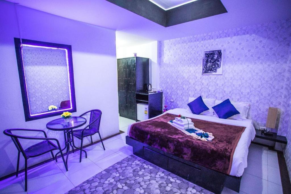 Long Beach Hotel Patong 외부 사진