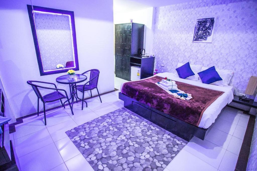 Long Beach Hotel Patong 외부 사진